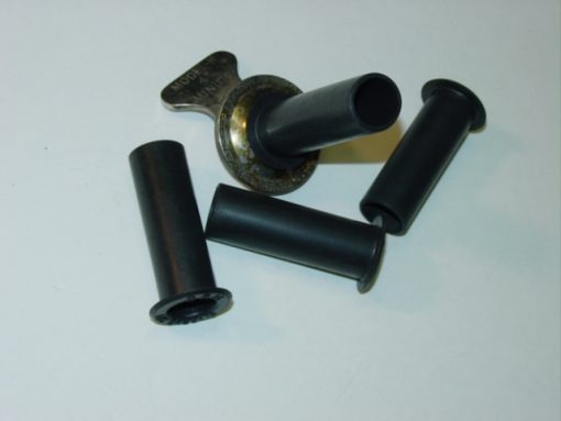 black rubber horn connector